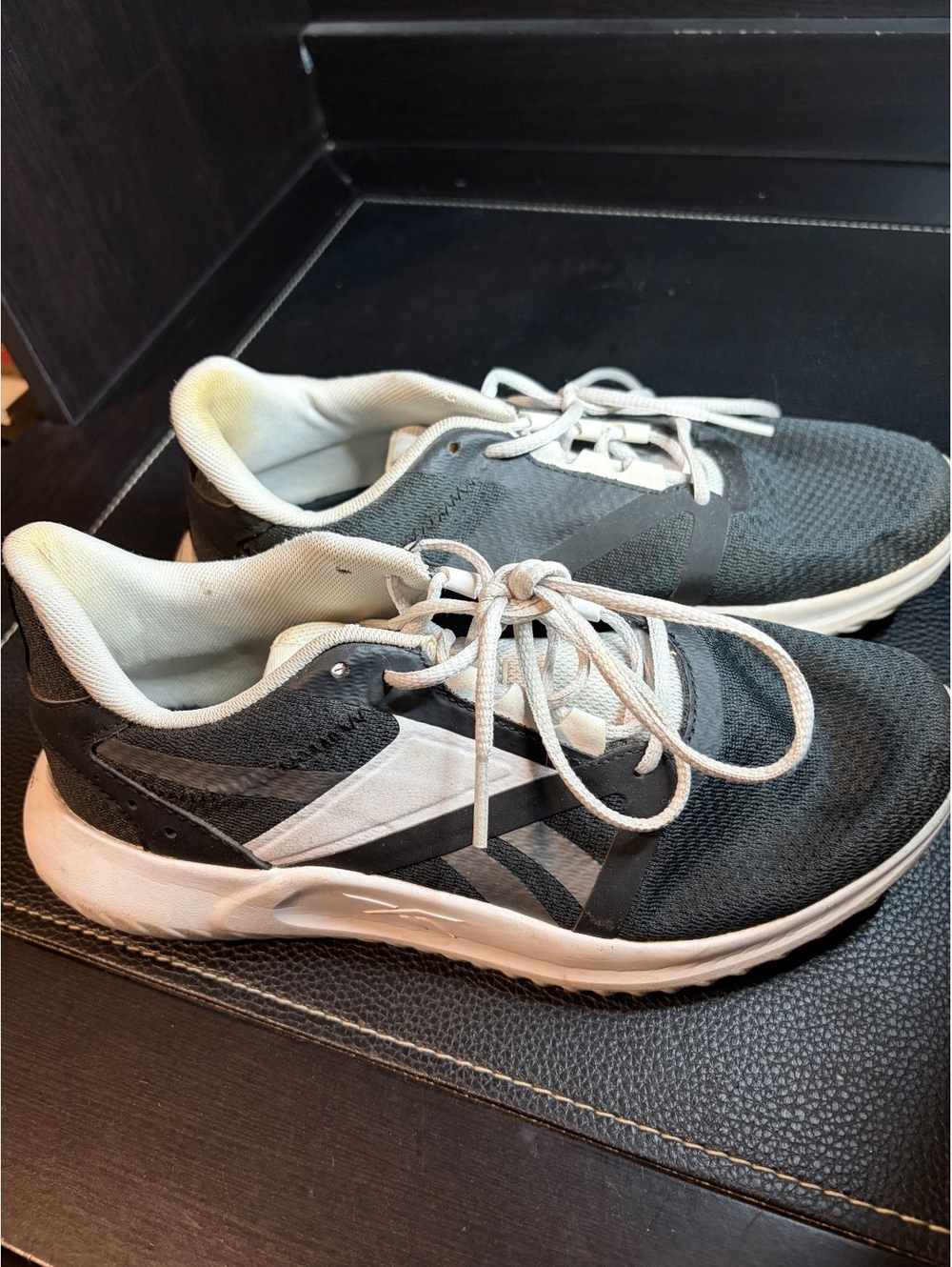 Reebok woMen's Memory Comfort Premier FuelFoam Sneakers Size 6.5